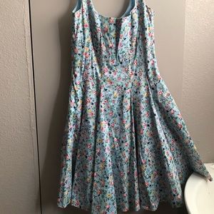 Betsey Johnson Size 6 Dress
